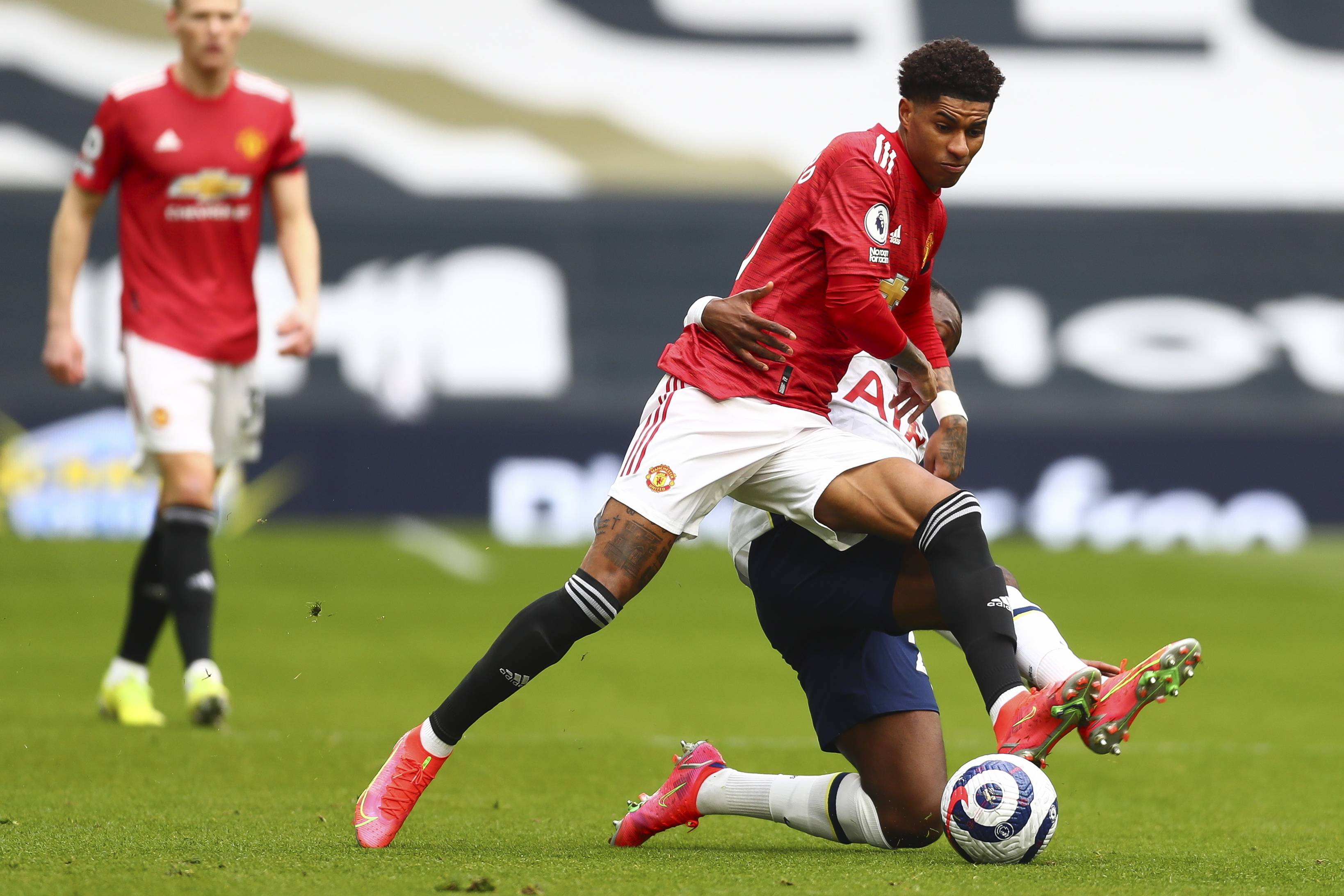 在享受进球 在享受进球